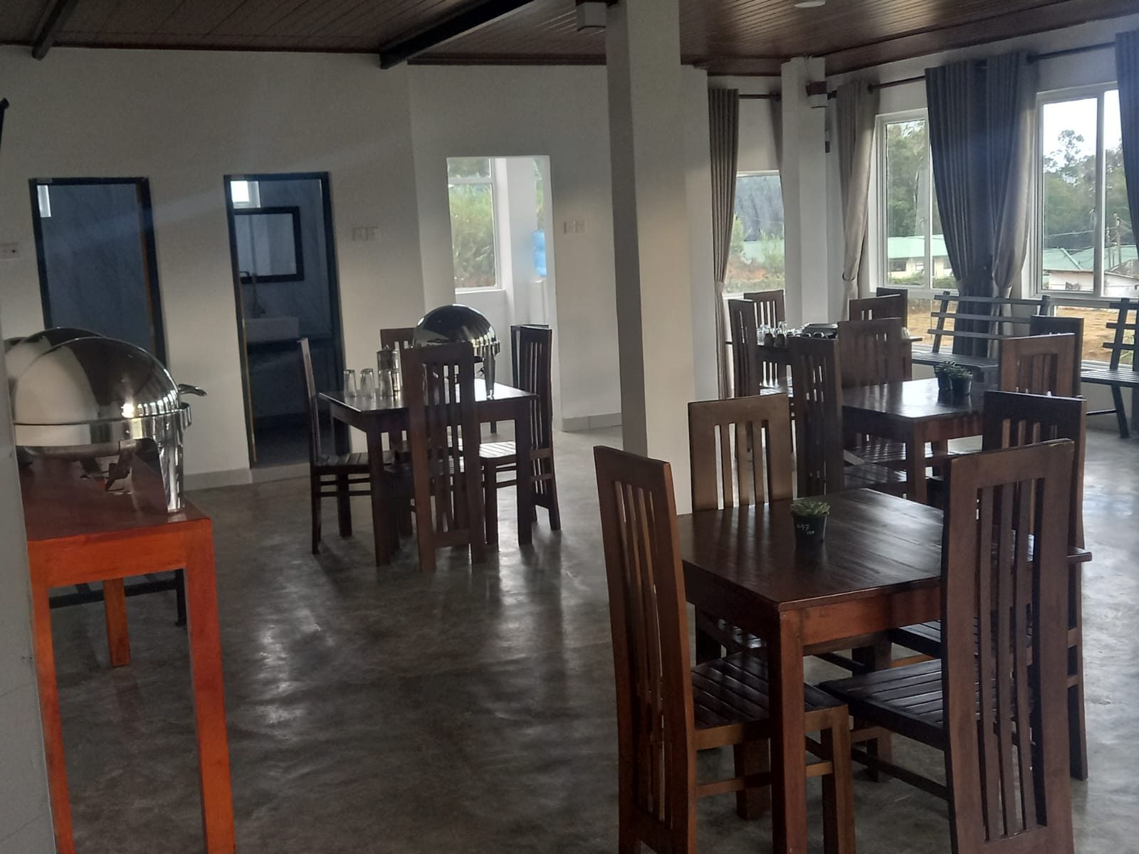 Restaurant with windows onto the hills